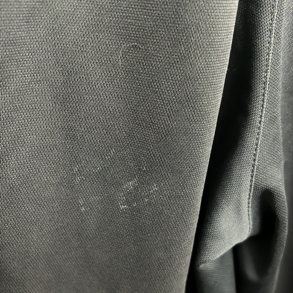 NIKE- medium gray polyester athletic shorts - Picture 5 of 5